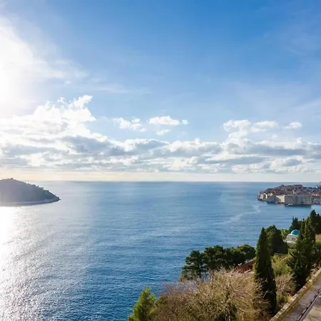 شقة Queen Victoria - Two Bedroom With Balcony And Sea View